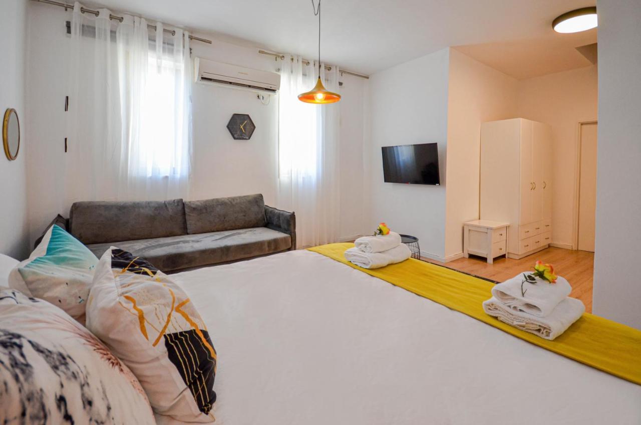 Yalarent Caesar's With Private Pool * Eilat